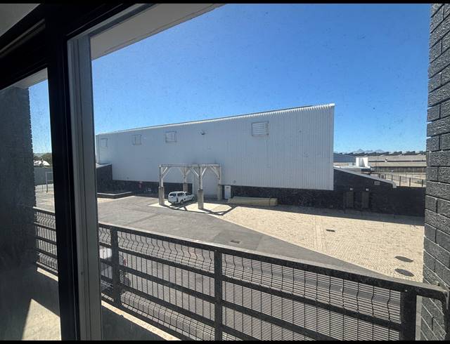 321M² WAREHOUSE TO LET IN BLACKHEATH INDUSTRIAL